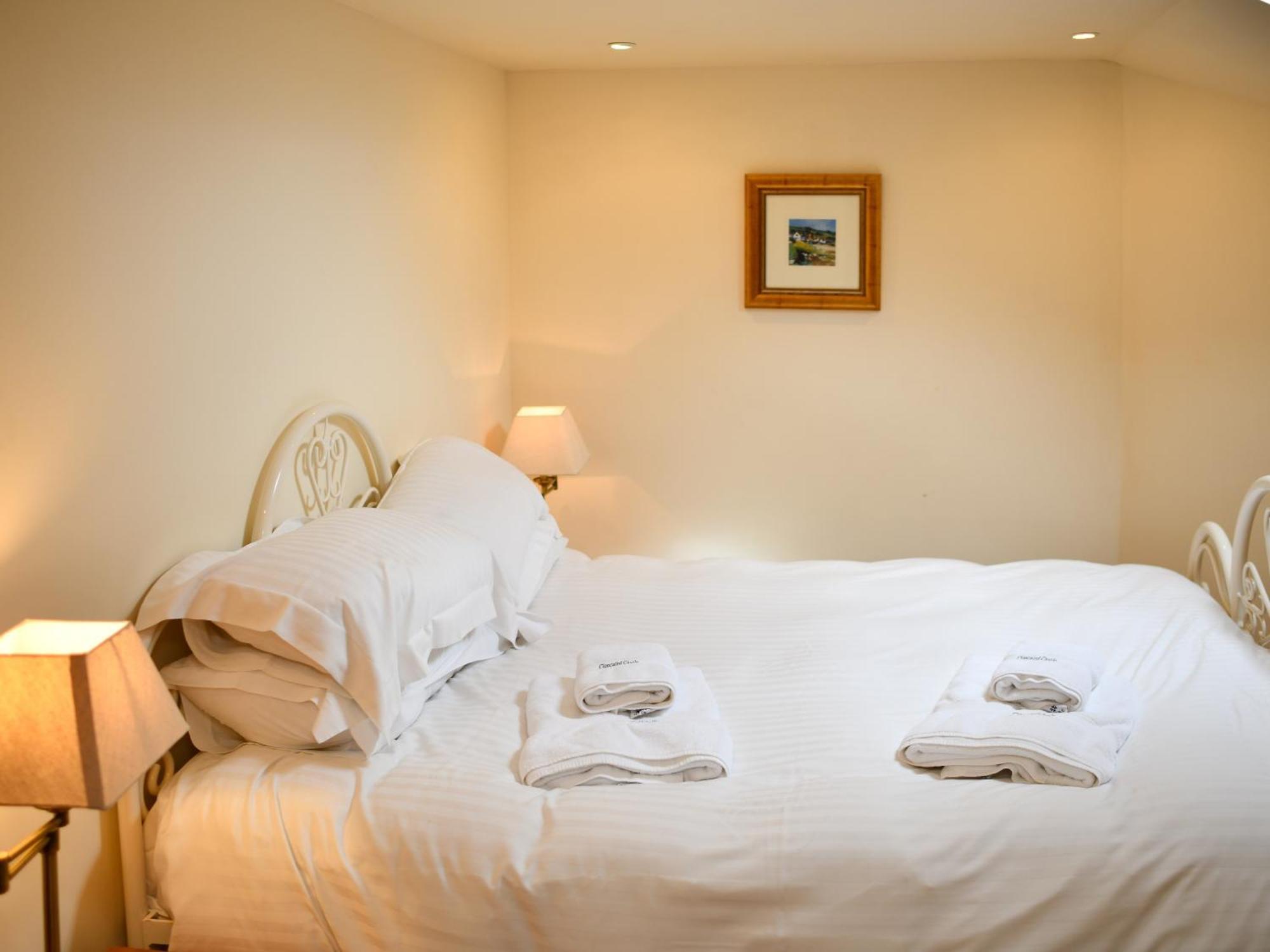 Cloncaird Castle Estate Cottages Maybole Екстериор снимка