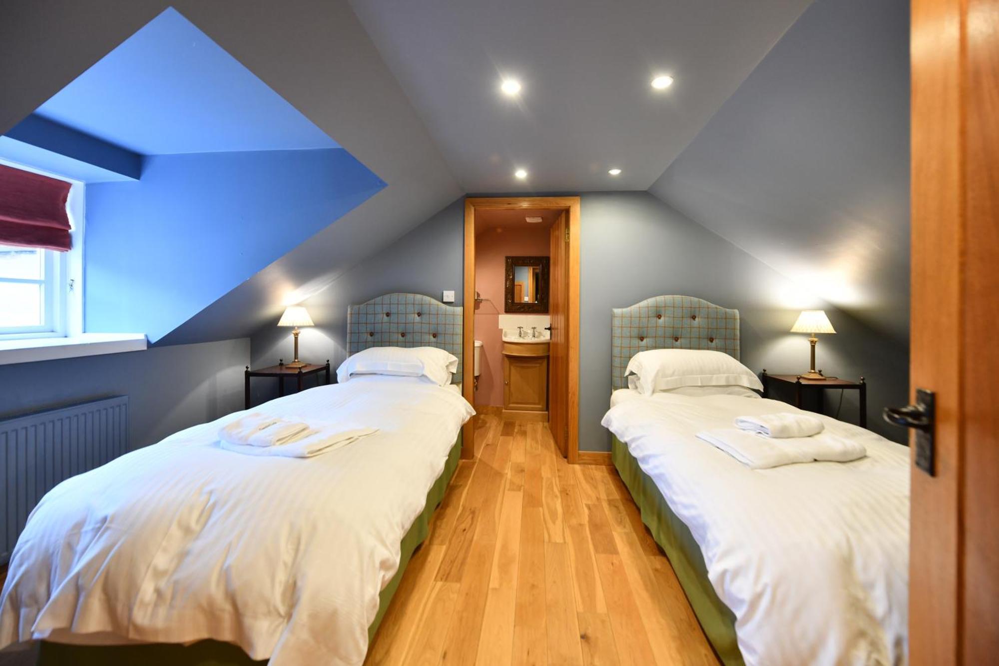 Cloncaird Castle Estate Cottages Maybole Екстериор снимка