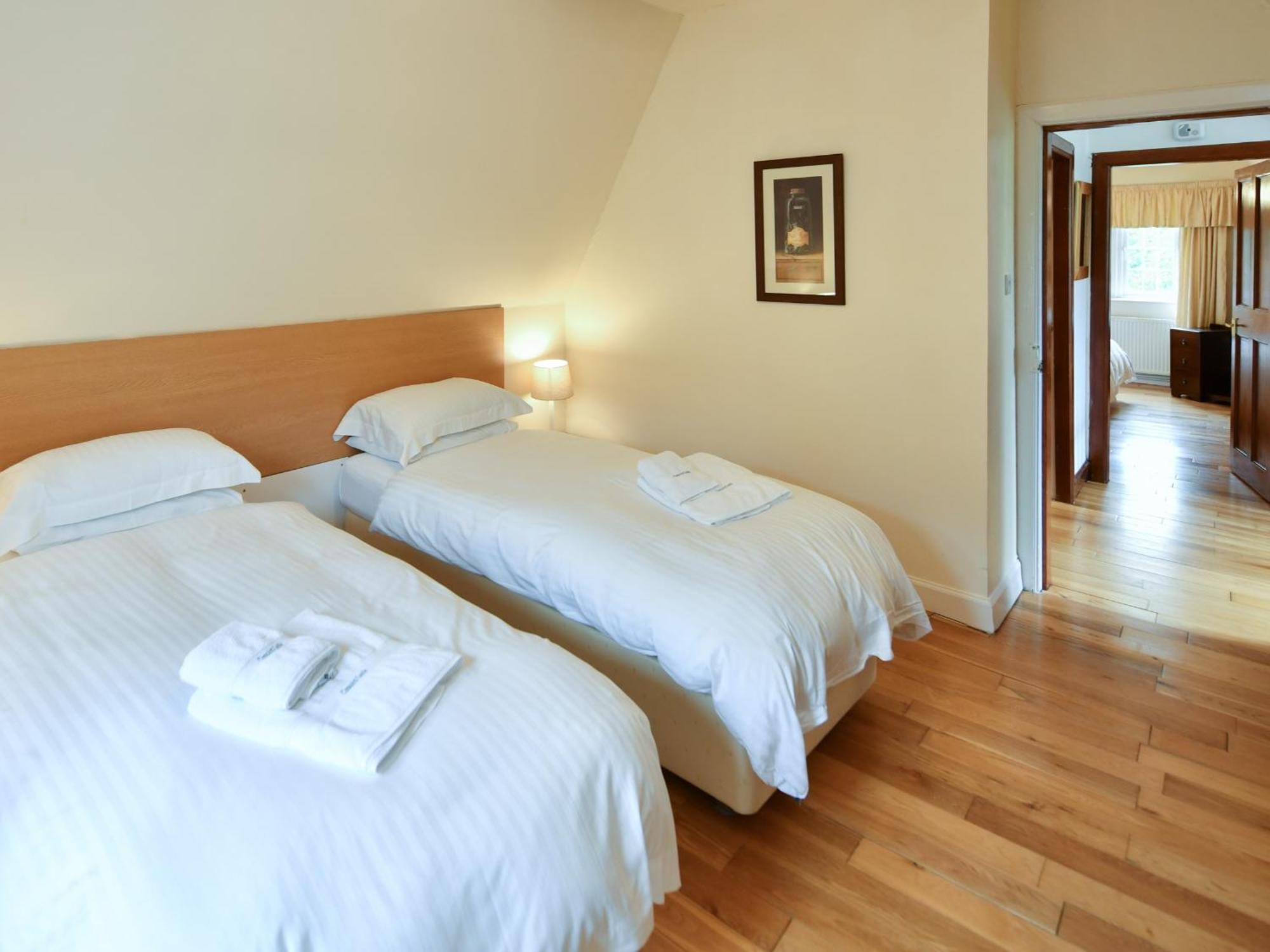 Cloncaird Castle Estate Cottages Maybole Стая снимка